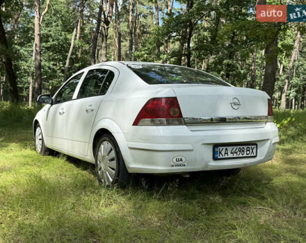 Белый Опель Астра, объемом двигателя 1.6 л и пробегом 208 тыс. км за 4800 $, фото 8 на Automoto.ua