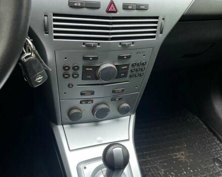 Белый Опель Астра, объемом двигателя 1.6 л и пробегом 218 тыс. км за 5750 $, фото 7 на Automoto.ua