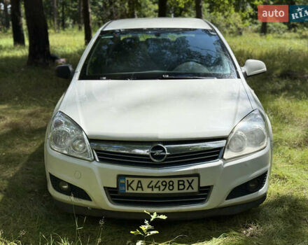 Белый Опель Астра, объемом двигателя 1.6 л и пробегом 208 тыс. км за 4800 $, фото 16 на Automoto.ua