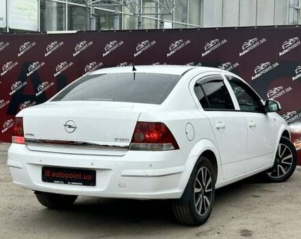 Білий Опель Астра, об'ємом двигуна 1.69 л та пробігом 168 тис. км за 7000 $, фото 6 на Automoto.ua