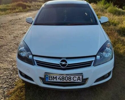 Білий Опель Астра, об'ємом двигуна 1.6 л та пробігом 32 тис. км за 9100 $, фото 1 на Automoto.ua
