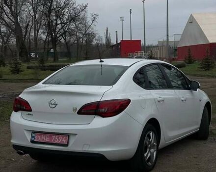 Белый Опель Астра, объемом двигателя 1.4 л и пробегом 166 тыс. км за 7500 $, фото 3 на Automoto.ua