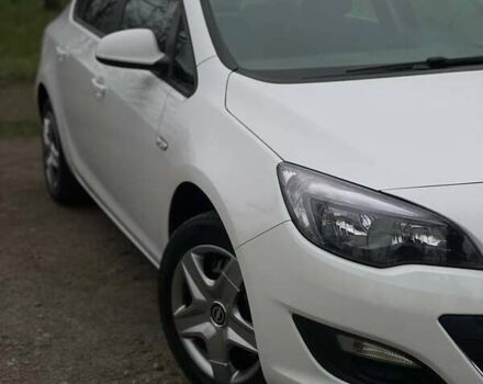 Белый Опель Астра, объемом двигателя 1.4 л и пробегом 166 тыс. км за 7500 $, фото 5 на Automoto.ua