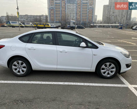 Белый Опель Астра, объемом двигателя 1.36 л и пробегом 80 тыс. км за 11250 $, фото 2 на Automoto.ua