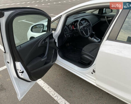 Белый Опель Астра, объемом двигателя 1.36 л и пробегом 80 тыс. км за 11250 $, фото 8 на Automoto.ua