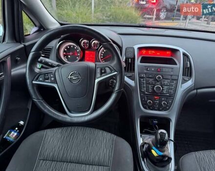 Опель Астра 2020 в Киеве на Automoto.ua Белый Опель Астра, объемом двигателя 1.36 л и пробегом 73 тыс. км за 13490 $, фото 12 на Automoto.ua