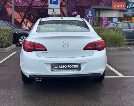Опель Астра 2020 в Киеве на Automoto.ua Белый Опель Астра, объемом двигателя 1.36 л и пробегом 73 тыс. км за 13490 $, фото 5 на Automoto.ua