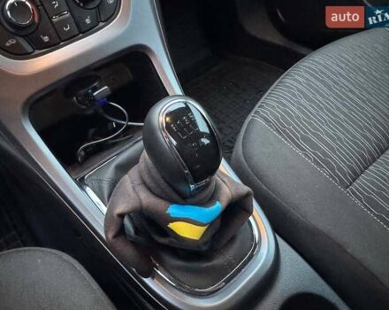 Опель Астра 2020 в Киеве на Automoto.ua Белый Опель Астра, объемом двигателя 1.36 л и пробегом 73 тыс. км за 13490 $, фото 16 на Automoto.ua