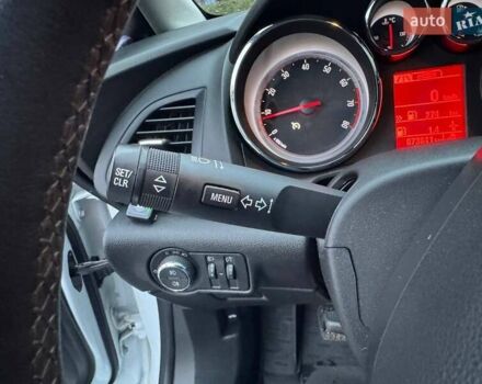 Опель Астра 2020 в Киеве на Automoto.ua Белый Опель Астра, объемом двигателя 1.36 л и пробегом 73 тыс. км за 13490 $, фото 22 на Automoto.ua