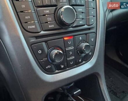 Опель Астра 2020 в Киеве на Automoto.ua Белый Опель Астра, объемом двигателя 1.36 л и пробегом 73 тыс. км за 13490 $, фото 17 на Automoto.ua