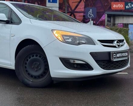 Опель Астра 2020 в Киеве на Automoto.ua Белый Опель Астра, объемом двигателя 1.36 л и пробегом 73 тыс. км за 13490 $, фото 3 на Automoto.ua