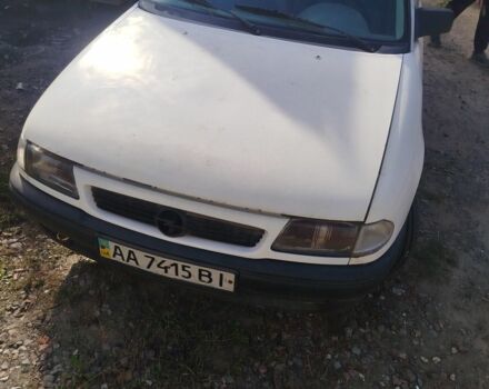 Белый Опель Астра, объемом двигателя 0 л и пробегом 300 тыс. км за 474 $, фото 5 на Automoto.ua