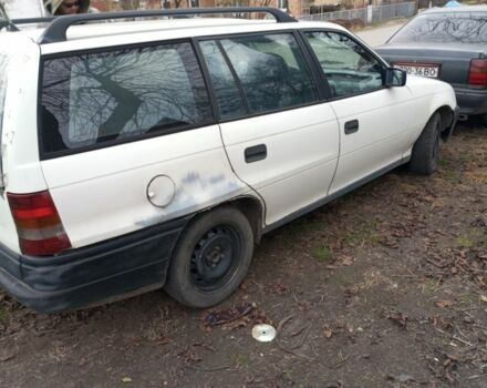 Белый Опель Астра, объемом двигателя 1.7 л и пробегом 333 тыс. км за 999 $, фото 5 на Automoto.ua