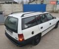 Белый Опель Астра, объемом двигателя 1.6 л и пробегом 375 тыс. км за 1150 $, фото 3 на Automoto.ua