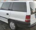 Белый Опель Астра, объемом двигателя 1.36 л и пробегом 230 тыс. км за 2250 $, фото 2 на Automoto.ua