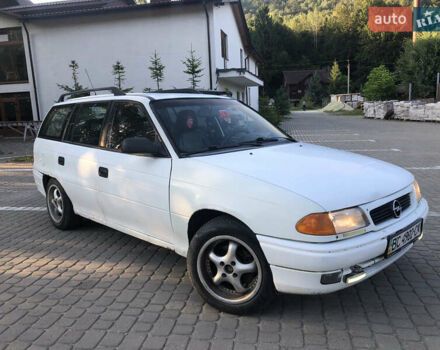 Білий Опель Астра, об'ємом двигуна 1.7 л та пробігом 300 тис. км за 1250 $, фото 3 на Automoto.ua