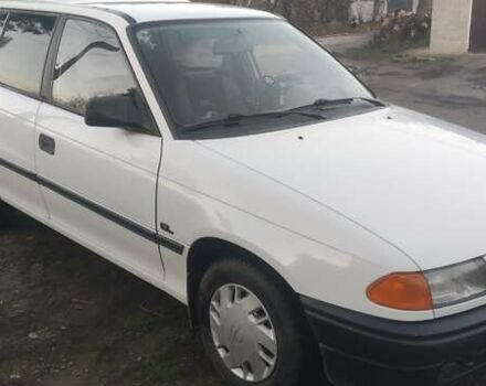 Белый Опель Астра, объемом двигателя 1.36 л и пробегом 230 тыс. км за 2700 $, фото 5 на Automoto.ua