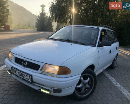 Білий Опель Астра, об'ємом двигуна 1.7 л та пробігом 300 тис. км за 1250 $, фото 4 на Automoto.ua