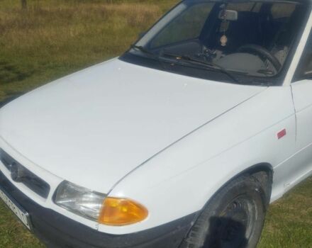 Белый Опель Астра, объемом двигателя 1.6 л и пробегом 280 тыс. км за 1500 $, фото 1 на Automoto.ua