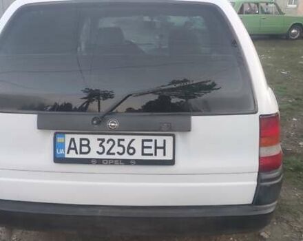 Белый Опель Астра, объемом двигателя 1.36 л и пробегом 230 тыс. км за 2700 $, фото 4 на Automoto.ua