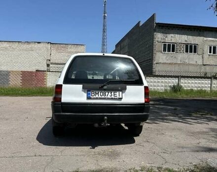 Білий Опель Астра, об'ємом двигуна 1.7 л та пробігом 247 тис. км за 1400 $, фото 4 на Automoto.ua