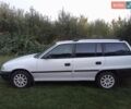 Білий Опель Астра, об'ємом двигуна 1.8 л та пробігом 300 тис. км за 2000 $, фото 1 на Automoto.ua