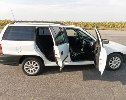 Білий Опель Астра, об'ємом двигуна 1.8 л та пробігом 311 тис. км за 2000 $, фото 1 на Automoto.ua