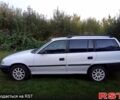 Белый Опель Астра, объемом двигателя 1.8 л и пробегом 300 тыс. км за 1800 $, фото 2 на Automoto.ua