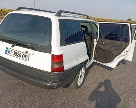 Білий Опель Астра, об'ємом двигуна 1.8 л та пробігом 311 тис. км за 2000 $, фото 7 на Automoto.ua