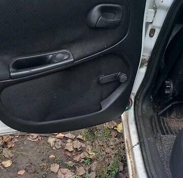 Белый Опель Астра, объемом двигателя 1.7 л и пробегом 300 тыс. км за 1000 $, фото 3 на Automoto.ua