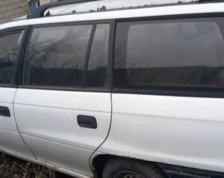 Белый Опель Астра, объемом двигателя 1.7 л и пробегом 300 тыс. км за 1000 $, фото 2 на Automoto.ua