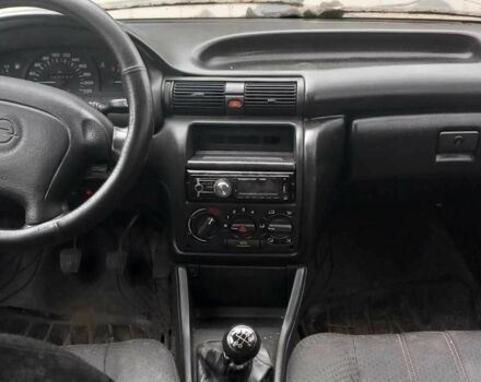 Белый Опель Астра, объемом двигателя 1.7 л и пробегом 300 тыс. км за 1000 $, фото 6 на Automoto.ua