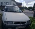 Белый Опель Астра, объемом двигателя 1.7 л и пробегом 370 тыс. км за 1250 $, фото 1 на Automoto.ua