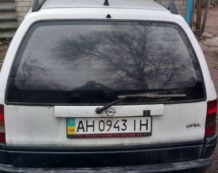 Белый Опель Астра, объемом двигателя 1.7 л и пробегом 300 тыс. км за 1000 $, фото 1 на Automoto.ua