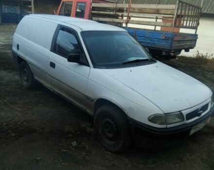 Білий Опель Астра, об'ємом двигуна 1 л та пробігом 1000 тис. км за 500 $, фото 1 на Automoto.ua