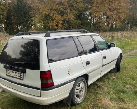 Опель Астра 1996 в Стрые на Automoto.ua Белый Опель Астра, объемом двигателя 1.6 л и пробегом 277 тыс. км за 950 $, фото 4 на Automoto.ua