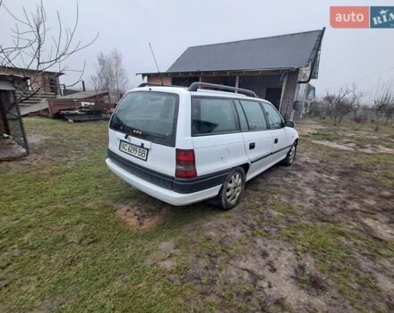 Білий Опель Астра, об'ємом двигуна 1.4 л та пробігом 240 тис. км за 1450 $, фото 2 на Automoto.ua