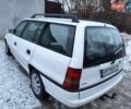 Белый Опель Астра, объемом двигателя 1.39 л и пробегом 250 тыс. км за 999 $, фото 5 на Automoto.ua