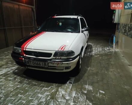 Белый Опель Астра, объемом двигателя 1.6 л и пробегом 440 тыс. км за 1650 $, фото 3 на Automoto.ua