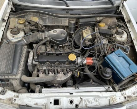 Белый Опель Астра, объемом двигателя 1.4 л и пробегом 335 тыс. км за 2250 $, фото 10 на Automoto.ua