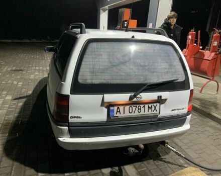 Белый Опель Астра, объемом двигателя 1.6 л и пробегом 3 тыс. км за 1300 $, фото 4 на Automoto.ua