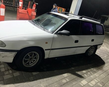 Белый Опель Астра, объемом двигателя 1.6 л и пробегом 3 тыс. км за 1300 $, фото 1 на Automoto.ua