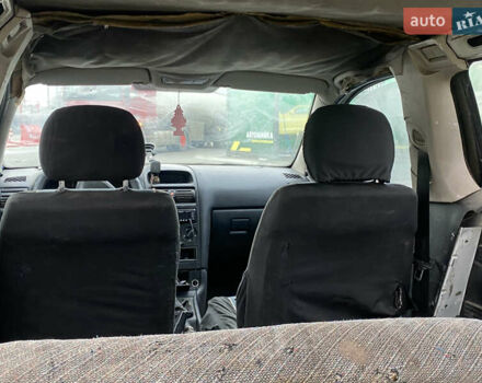 Белый Опель Астра, объемом двигателя 1.69 л и пробегом 450 тыс. км за 1650 $, фото 10 на Automoto.ua