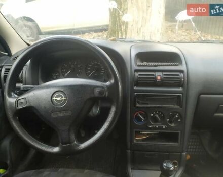 Белый Опель Астра, объемом двигателя 1.6 л и пробегом 336 тыс. км за 1950 $, фото 9 на Automoto.ua