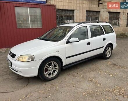 Белый Опель Астра, объемом двигателя 1.6 л и пробегом 250 тыс. км за 2900 $, фото 4 на Automoto.ua