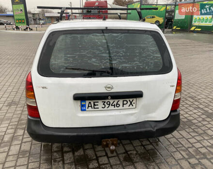 Белый Опель Астра, объемом двигателя 1.69 л и пробегом 450 тыс. км за 1650 $, фото 5 на Automoto.ua