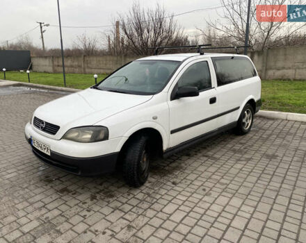 Белый Опель Астра, объемом двигателя 1.69 л и пробегом 450 тыс. км за 1650 $, фото 2 на Automoto.ua