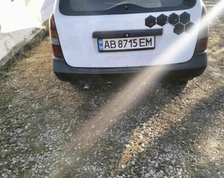 Белый Опель Астра, объемом двигателя 1.7 л и пробегом 285 тыс. км за 1350 $, фото 2 на Automoto.ua