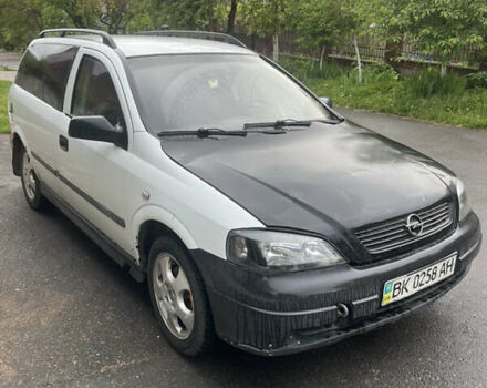 Белый Опель Астра, объемом двигателя 1.7 л и пробегом 300 тыс. км за 1650 $, фото 1 на Automoto.ua