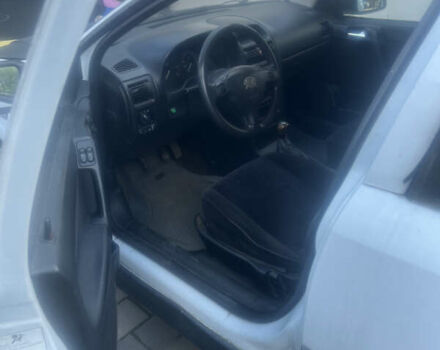 Белый Опель Астра, объемом двигателя 1.7 л и пробегом 300 тыс. км за 1650 $, фото 3 на Automoto.ua